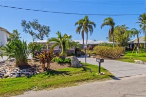 2604 PALMA SOLA BOULEVARD, BRADENTON, FL 34209 Sold 03/13/25