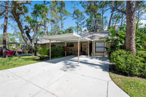 4843 VILLAGE GARDENS DRIVE, SARASOTA, FL 34234 Sold 05/05/25