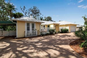 980 ORANGE AVENUE, SARASOTA, FL 34236 Sold 06/20/25