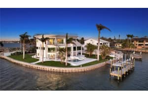 1400 SIESTA DRIVE, SARASOTA, FL 34239 Sold 05/08/25