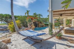 3935 SHELL ROAD, SARASOTA, FL 34242 - MLS#MFRA4641964