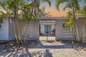 3086 PINECREST STREET, SARASOTA, FL 34239 Sold 04/30/25