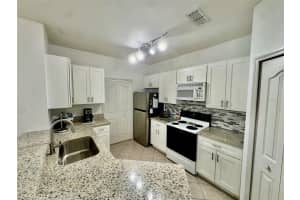 8335 38TH STREET CIRCLE, SARASOTA, FL 34243 Sold 04/03/25