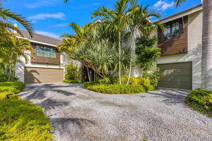 212 HAVERKOS COURT, HOLMES BEACH, FL 34217 Sold 06/30/25