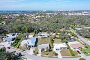 2406 BREAKWATER CIRCLE, SARASOTA, FL 34231 Sold 08/26/25