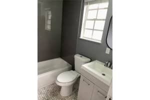 3008 HILLVIEW STREET, SARASOTA, FL 34239 Sold 05/13/25