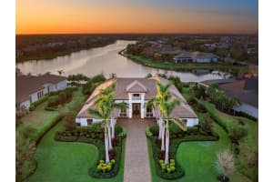 8016 BOWSPIRIT WAY, LAKEWOOD RANCH, FL 34202 Sold 04/17/25
