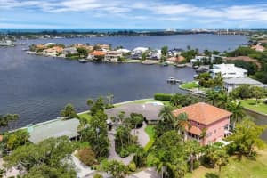 1701 SANDALWOOD DRIVE, SARASOTA, FL 34231 Sold 07/23/25