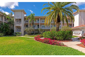 6503 STONE RIVER ROAD, BRADENTON, FL 34203 Sold 04/30/25