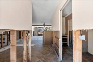 713 SAINT JUDES DRIVE, LONGBOAT KEY, FL 34228 Sold 03/21/25