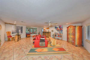 6724 QUONSET ROAD, BRADENTON, FL 34203 Sold 05/01/25