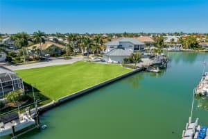 674 Cameo Ct, MARCO ISLAND