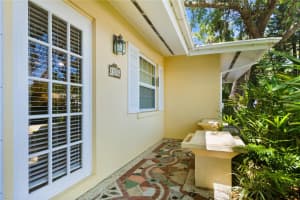 1870 JASMINE DRIVE, SARASOTA, FL 34239 Sold 08/11/25