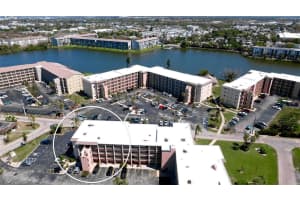 4133 Heron Way #e202, BRADENTON