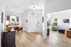 9539 FOREST HILLS CIRCLE, SARASOTA, FL 34238 Sold 04/23/25