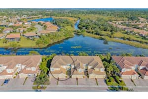1239 BURGOS DRIVE, SARASOTA, FL 34238 Sold 04/23/25