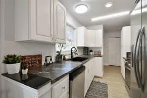 701 37TH AVENUE DRIVE, BRADENTON, FL 34208 Sold 04/16/25