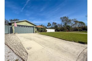 6202 32ND AVENUE CIRCLE, BRADENTON, FL 34209 Sold 04/15/25