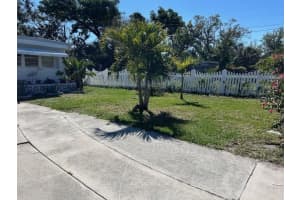104 PEARL AVENUE, NOKOMIS, FL 34275 Sold 06/12/25