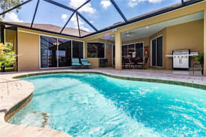 5663 COUNTRY WALK LANE, SARASOTA, FL 34233 Sold 04/28/25