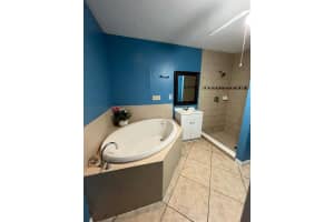 1807 48TH AVENUE, BRADENTON, FL 34207 Sold 08/26/25