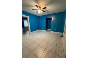 1807 48TH AVENUE, BRADENTON, FL 34207 Sold 08/26/25