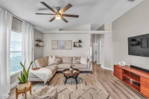 203 HORSTFIELD DRIVE, WINTER GARDEN, FL 34787 Sold 05/01/25