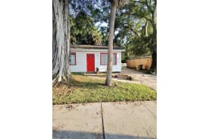 1664 10th St, SARASOTA