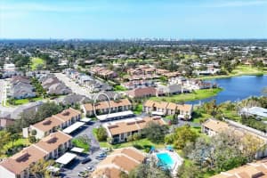 2446 CLUBHOUSE CIRCLE, SARASOTA, FL 34232 - MLS#MFRA4642661