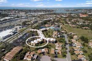 618 Bird Bay Dr S #118, VENICE