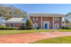 3215 Pine Valley Dr, SARASOTA