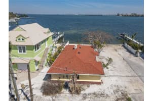 118 9TH STREET, BRADENTON BEACH, FL 34217 Sold 04/03/25