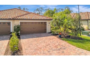 6716 WILLOWSHIRE WAY, BRADENTON, FL 34212 Sold 04/10/25