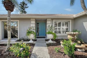 6684 EASTON DRIVE, SARASOTA, FL 34238 Sold 07/24/25