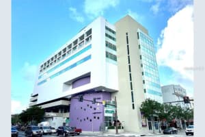 1990 Main St #10, SARASOTA