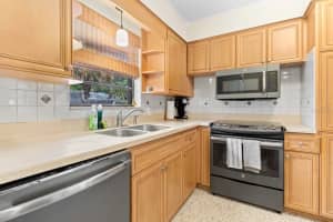1011 68TH AVENUE, BRADENTON, FL 34207 - MLS#MFRA4642857