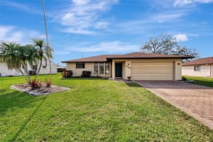 447 PINEVIEW DRIVE, VENICE, FL 34293 Sold 05/08/25