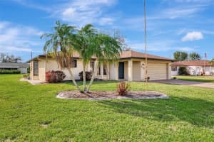 447 PINEVIEW DRIVE, VENICE, FL 34293 Sold 05/08/25