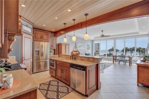6140 MIDNIGHT PASS ROAD, SARASOTA, FL 34242 - MLS#MFRA4642893