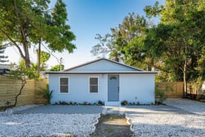 815 30TH DRIVE, BRADENTON, FL 34205 Sold 05/07/25