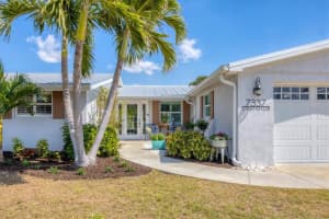 7337 STARFISH DRIVE, SARASOTA, FL 34231 Sold 04/14/25