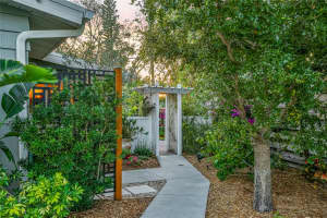 5221 STEVENS DRIVE, SARASOTA, FL 34234 Sold 04/29/25