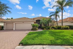 2927 BRAVURA LAKE DRIVE, SARASOTA, FL 34240 Sold 06/05/25