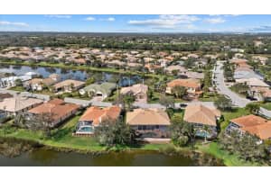 2927 BRAVURA LAKE DRIVE, SARASOTA, FL 34240 Sold 06/05/25