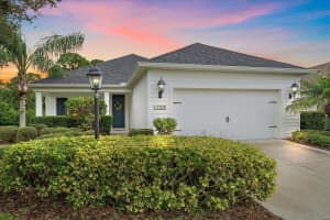 12225 Whisper Lake Dr, BRADENTON