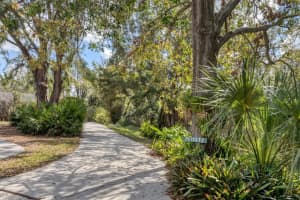 1901 DEANCROFT ROAD, SARASOTA, FL 34235 Sold 04/25/25