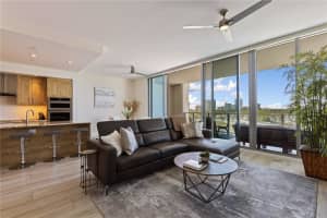 1155 GULFSTREAM AVENUE, SARASOTA, FL 34236 - MLS#MFRA4643090