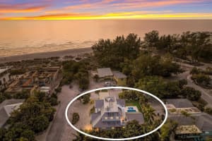 112 50th St, HOLMES BEACH