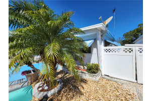 523 49TH AVENUE, BRADENTON, FL 34207 Sold 03/24/25