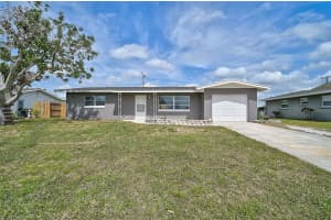 555 OXFORD DRIVE, VENICE, FL 34293 Sold 04/07/25